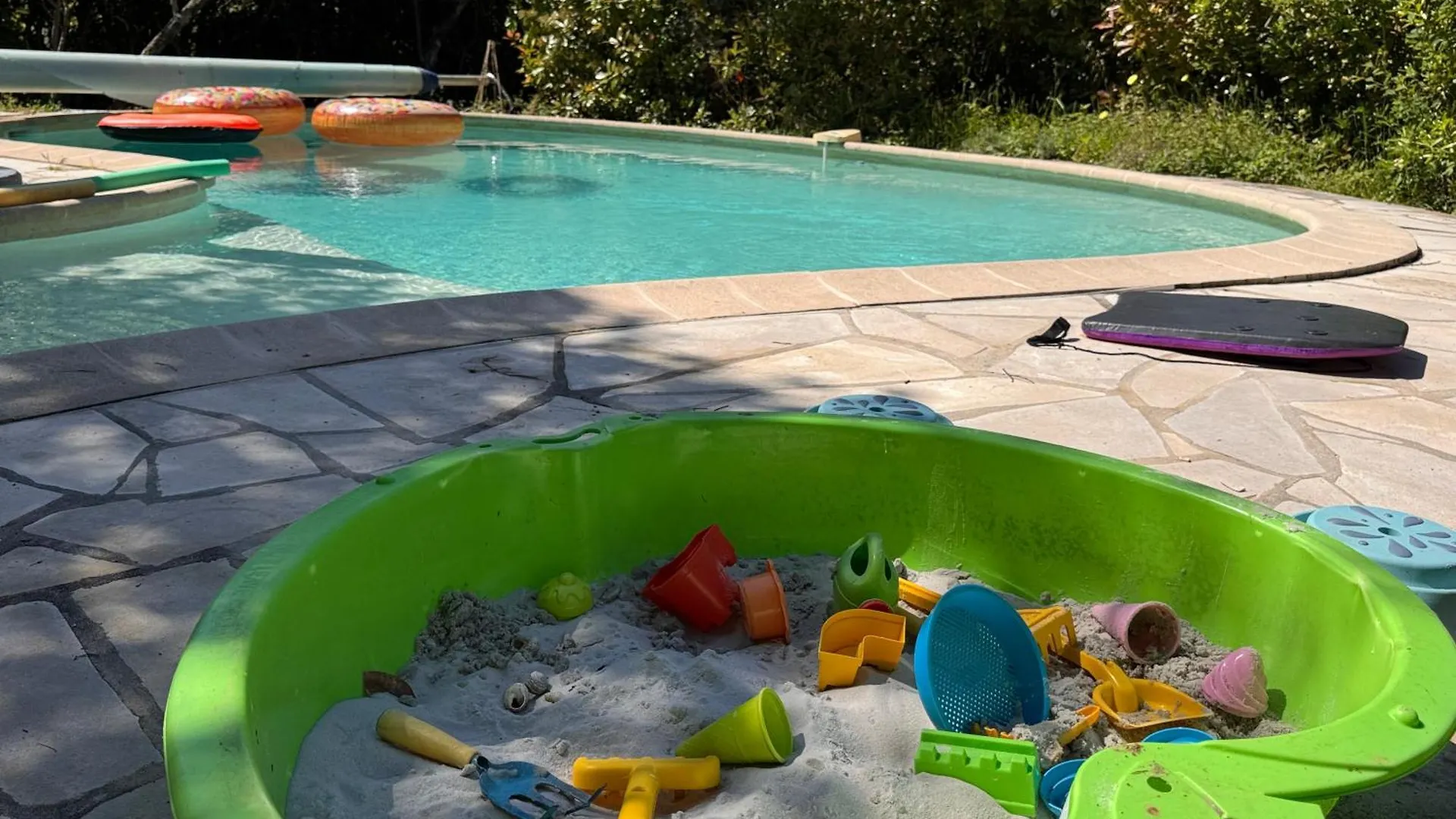 Apartment Rez-De-Villa - Piscine Chauffee & Jardin- Salon Avec Canape Lit, Cuisine Et 2 Chambres Mougins