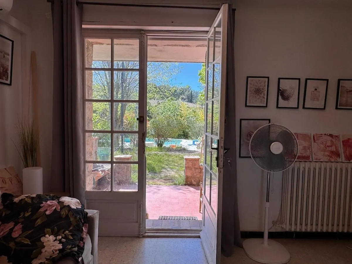 Apartment Rez-De-Villa - Piscine Chauffee & Jardin- Salon Avec Canape Lit, Cuisine Et 2 Chambres Mougins