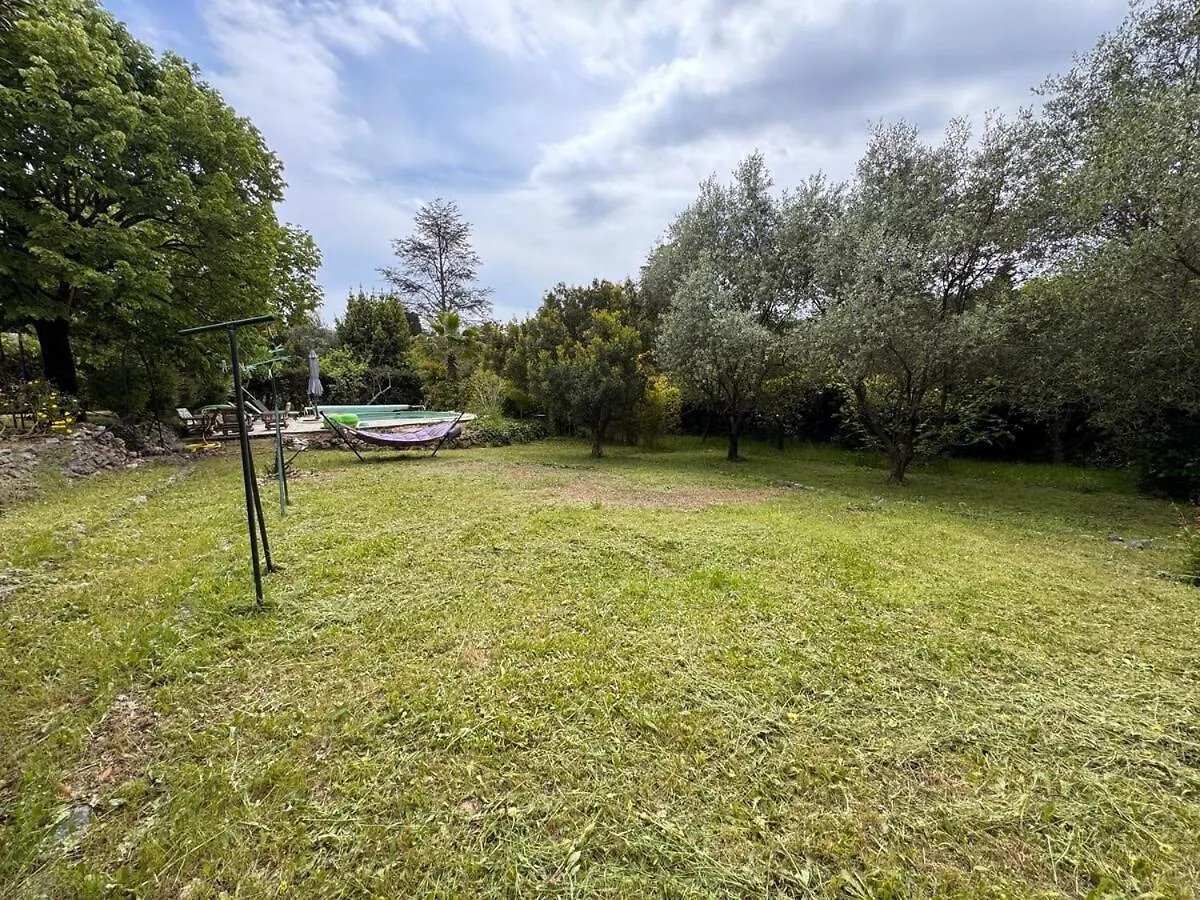 Rez-De-Villa - Piscine Chauffee & Jardin- Salon Avec Canape Lit, Cuisine Et 2 Chambres Mougins