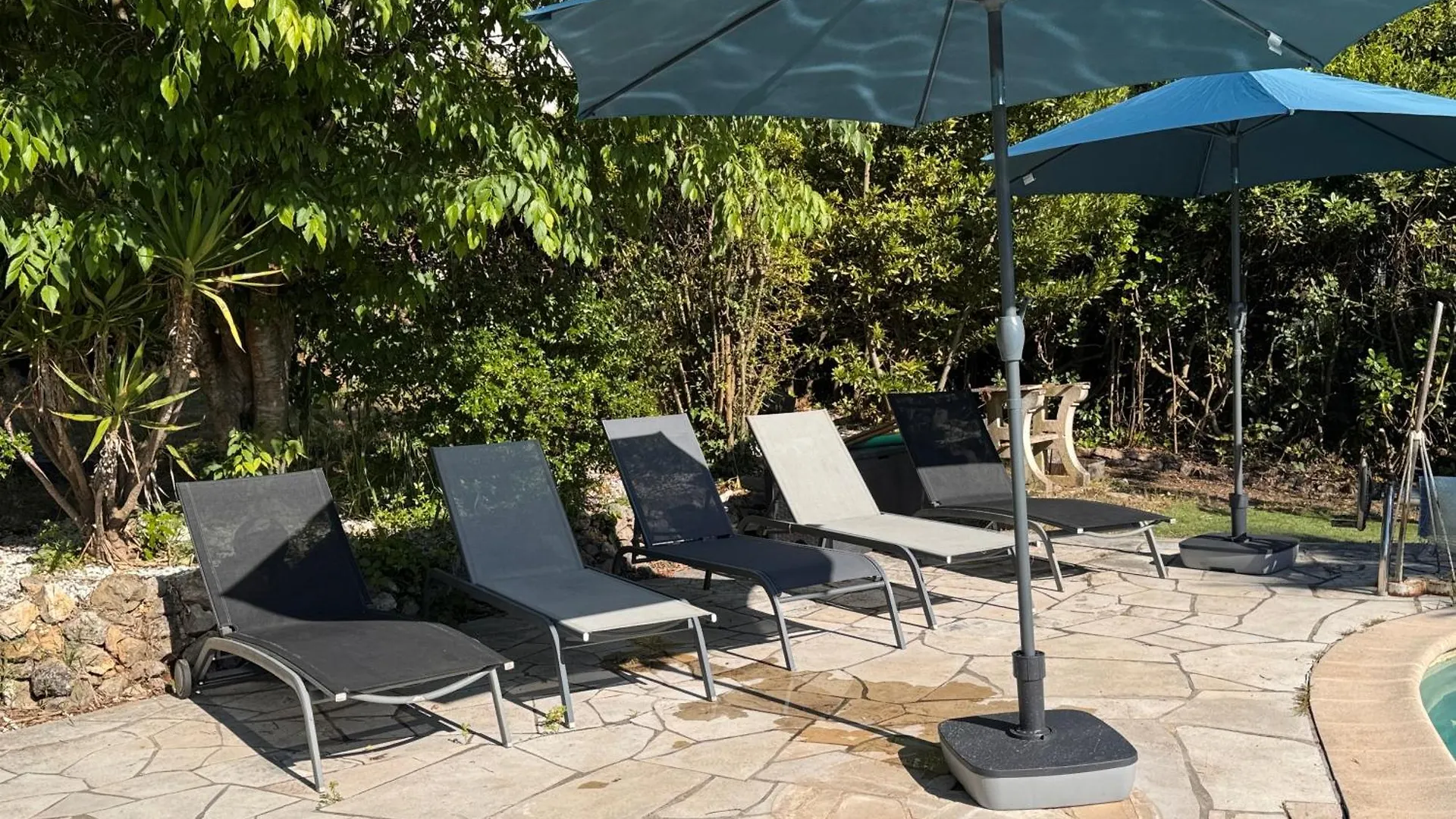 Rez-De-Villa - Piscine Chauffee & Jardin- Salon Avec Canape Lit, Cuisine Et 2 Chambres Mougins 0*,