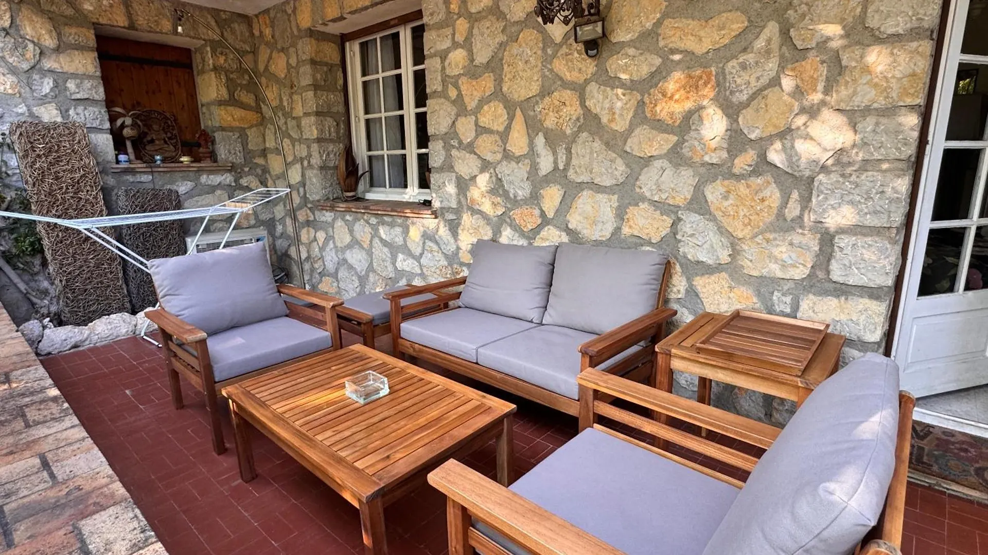 Rez-De-Villa - Piscine Chauffee & Jardin- Salon Avec Canape Lit, Cuisine Et 2 Chambres Mougins France