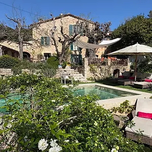Bed & Breakfast Les Rosees, Mougins